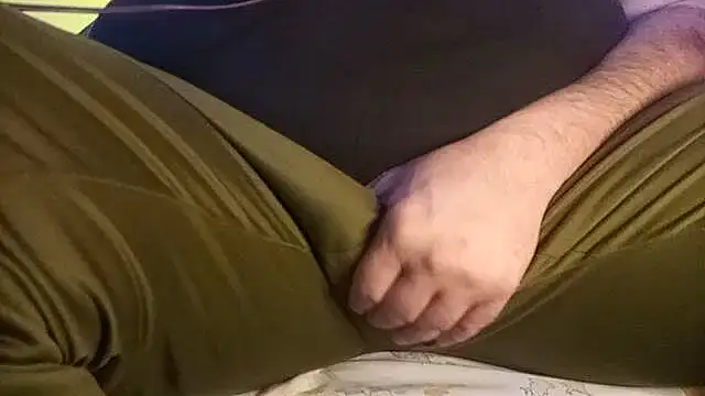 Snapshot of BabyBearMilk chatting on 09/30/25, 06:13 BabyBearMilk online show from 09/30/25, 06:13