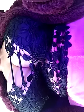 Snapshot of Minoch-arab chatting on 03/27/26, 11:43 Minoch-arab online show from 03/27/26, 11:43