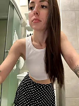 SakuraSara online show from 09/26/25, 04:16