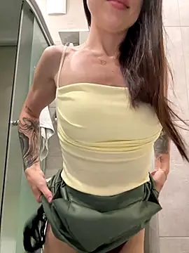 SakuraSara online show from 09/28/25, 04:51