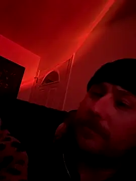 Snapshot of blazeyblake chatting on 11/16/25, 12:11 blazeyblake online show from 11/16/25, 12:11