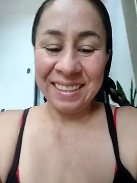 Nala1986 online show from 10/25/25, 04:35