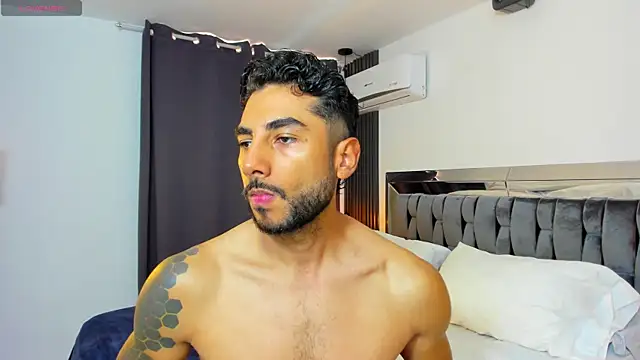 MARC THOMPSON  online show from 09/18/25, 03:03