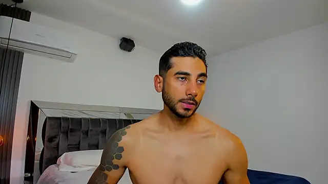 MARC THOMPSON  online show from 10/24/25, 03:25