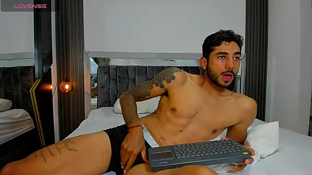 MARC THOMPSON  online show from 11/13/25, 01:10