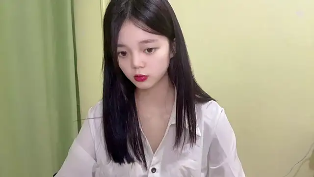 Nicole-13 online show from 11/04/25, 10:14