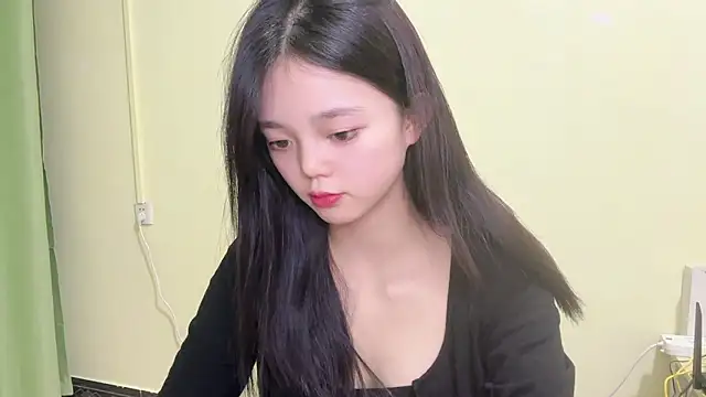 Nicole-13 online show from 11/05/25, 10:59