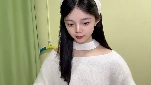 Nicole-13 online show from 11/16/25, 10:32