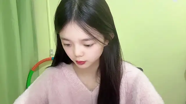 Nicole-13 online show from 11/17/25, 11:16