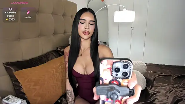 Snapshot of khalifafoxxxx chatting on 03/12/26, 07:09 khalifafoxxxx online show from 03/12/26, 07:09