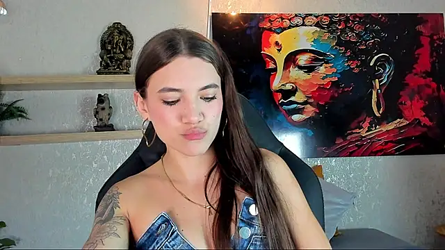 aitana baker  online show from 02/18/26, 03:46