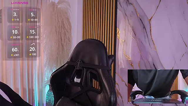 JulienSaint online show from 12/15/25, 05:06