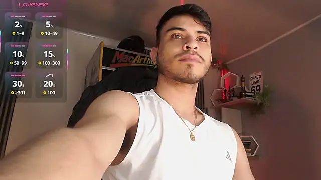 Snapshot of Bastian_MCcormick chatting on 10/28/25, 12:09 Bastian MCcormick online show from 10/28/25, 12:09