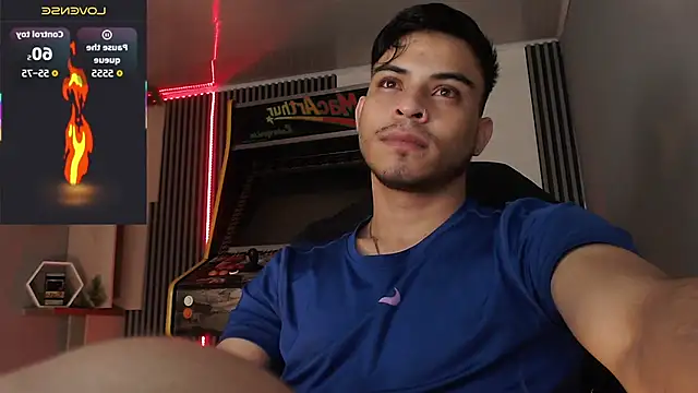 Snapshot of Bastian_MCcormick chatting on 11/16/25, 07:14 Bastian MCcormick online show from 11/16/25, 07:14