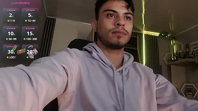 Snapshot of Bastian_MCcormick chatting on 11/21/25, 12:04 Bastian MCcormick online show from 11/21/25, 12:04