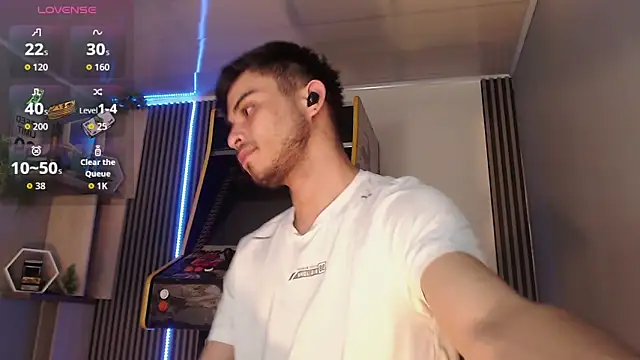 Snapshot of Bastian_MCcormick chatting on 11/26/25, 01:45 Bastian MCcormick online show from 11/26/25, 01:45