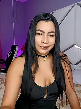 Snapshot of LunaaRosse chatting on 09/17/25, 09:38 LunaaRosse online show from 09/17/25, 09:38