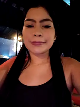 Snapshot of LunaaRosse chatting on 09/28/25, 04:18 LunaaRosse online show from 09/28/25, 04:18