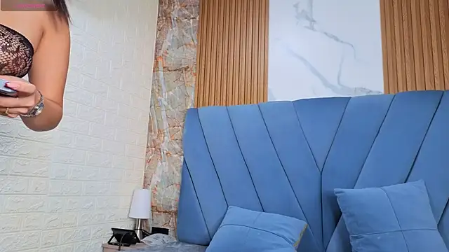 Snapshot of nathalia_koch_ chatting on 01/06/26, 09:39 nathalia koch online show from 01/06/26, 09:39