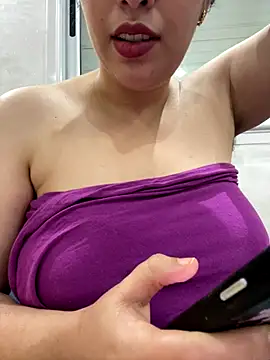 Snapshot of Bold-arabic-vibes chatting on 12/15/25, 02:21 Bold-arabic-vibes online show from 12/15/25, 02:21