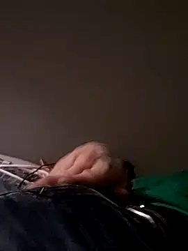 Snapshot of djcarey369159 chatting on 03/26/26, 02:17 djcarey369159 online show from 03/26/26, 02:17