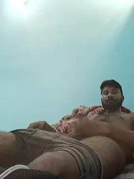 Snapshot of pppppp7811 chatting on 10/18/25, 09:32 pppppp7811 online show from 10/18/25, 09:32