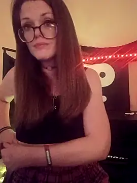 Snapshot of NovaVade chatting on 09/10/25, 10:10 NovaVade online show from 09/10/25, 10:10