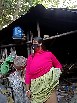 Hotty-rosni online show from 11/25/25, 01:16