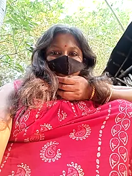 Hotty-rosni online show from 12/18/25, 10:10