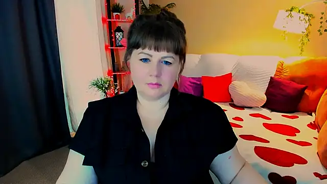 Snapshot of CrystaalStaar chatting on 04/15/26, 11:17 CrystaalStaar online show from 04/15/26, 11:17