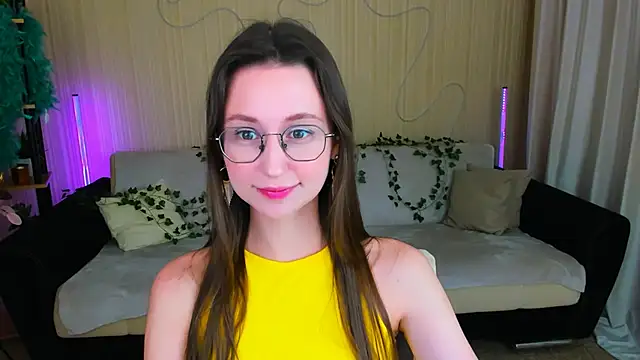 YourLovellyStory online show from 11/24/25, 04:51