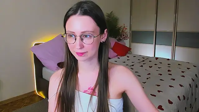 YourLovellyStory online show from 04/29/26, 04:55