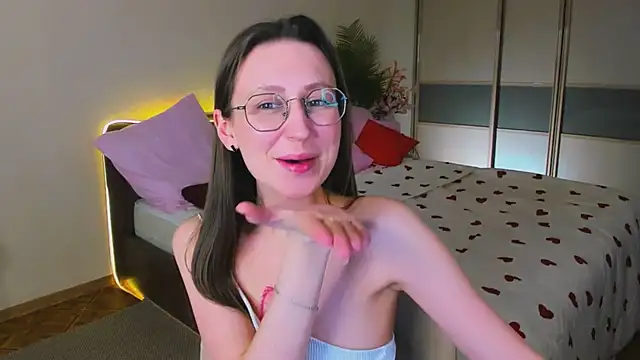 YourLovellyStory online show from 04/29/26, 05:52