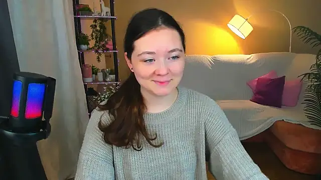 AlluringLookk online show from 10/22/25, 12:16