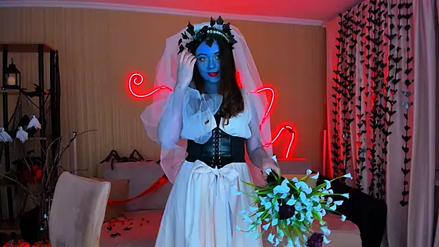 AlluringLookk online show from 10/31/25, 12:28