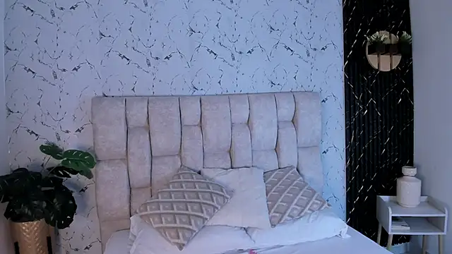 LauMiller online show from 09/26/25, 08:35