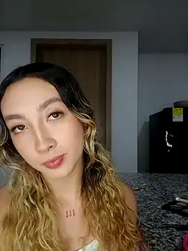 LauMiller online show from 12/16/25, 12:15