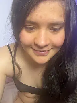 Emilyybennet  online show from 11/26/25, 02:45