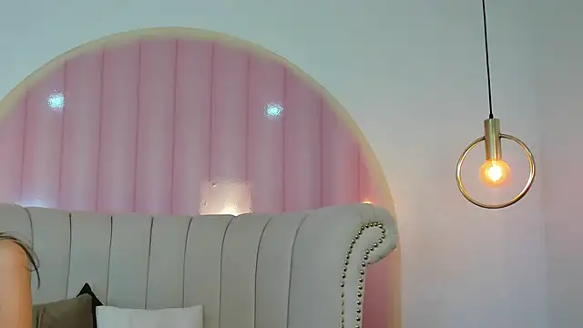 Emilia Bons online show from 11/26/25, 01:23