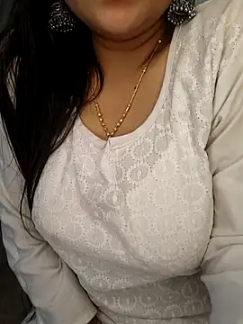 Snapshot of officialbhabhi chatting on 09/09/25, 05:51 officialbhabhi online show from 09/09/25, 05:51
