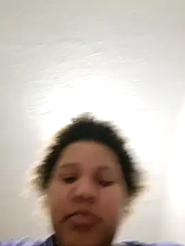 chocolate bella online show from 10/10/25, 01:15