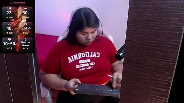 Lia Arellano online show from 06/16/26, 07:27