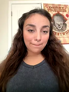 CharmingMaddie online show from 10/04/25, 04:27