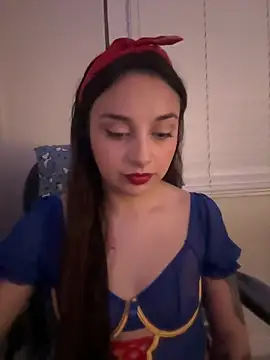 CharmingMaddie online show from 04/28/26, 05:34