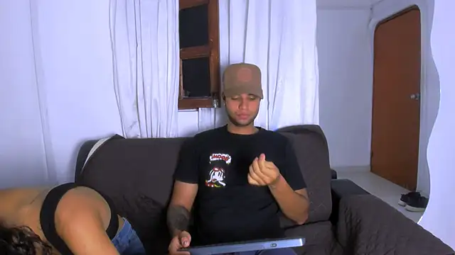 bamby kitty online show from 11/08/25, 04:45