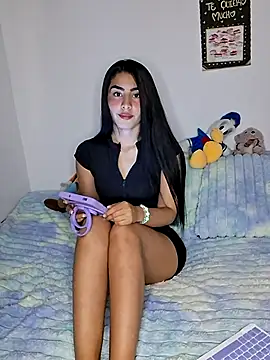 0Bonni1 online show from 12/04/25, 09:45