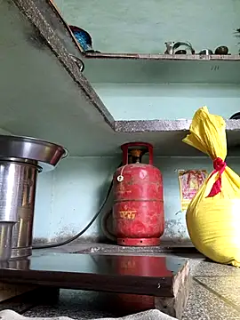 Love-pari077 online show from 09/12/25, 01:06