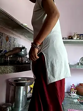 Love-pari077 online show from 10/21/25, 07:20