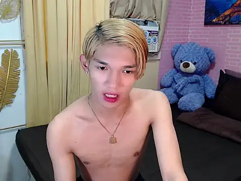 fuckerfriendsxx online show from 05/04/26, 03:57