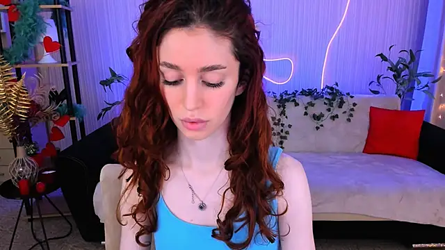 ChristinaConteeree online show from 06/05/26, 07:19